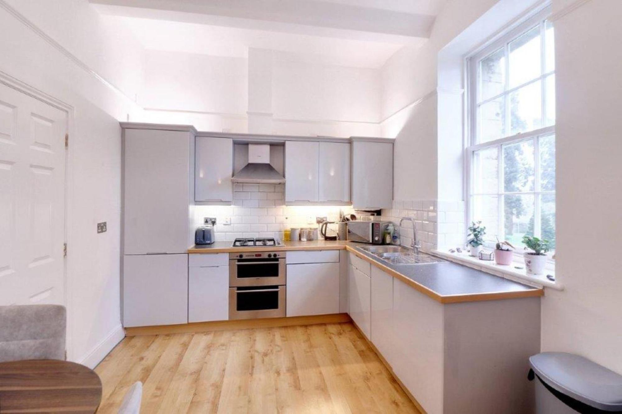 St Andrews Apartments ميدستون المظهر الخارجي الصورة