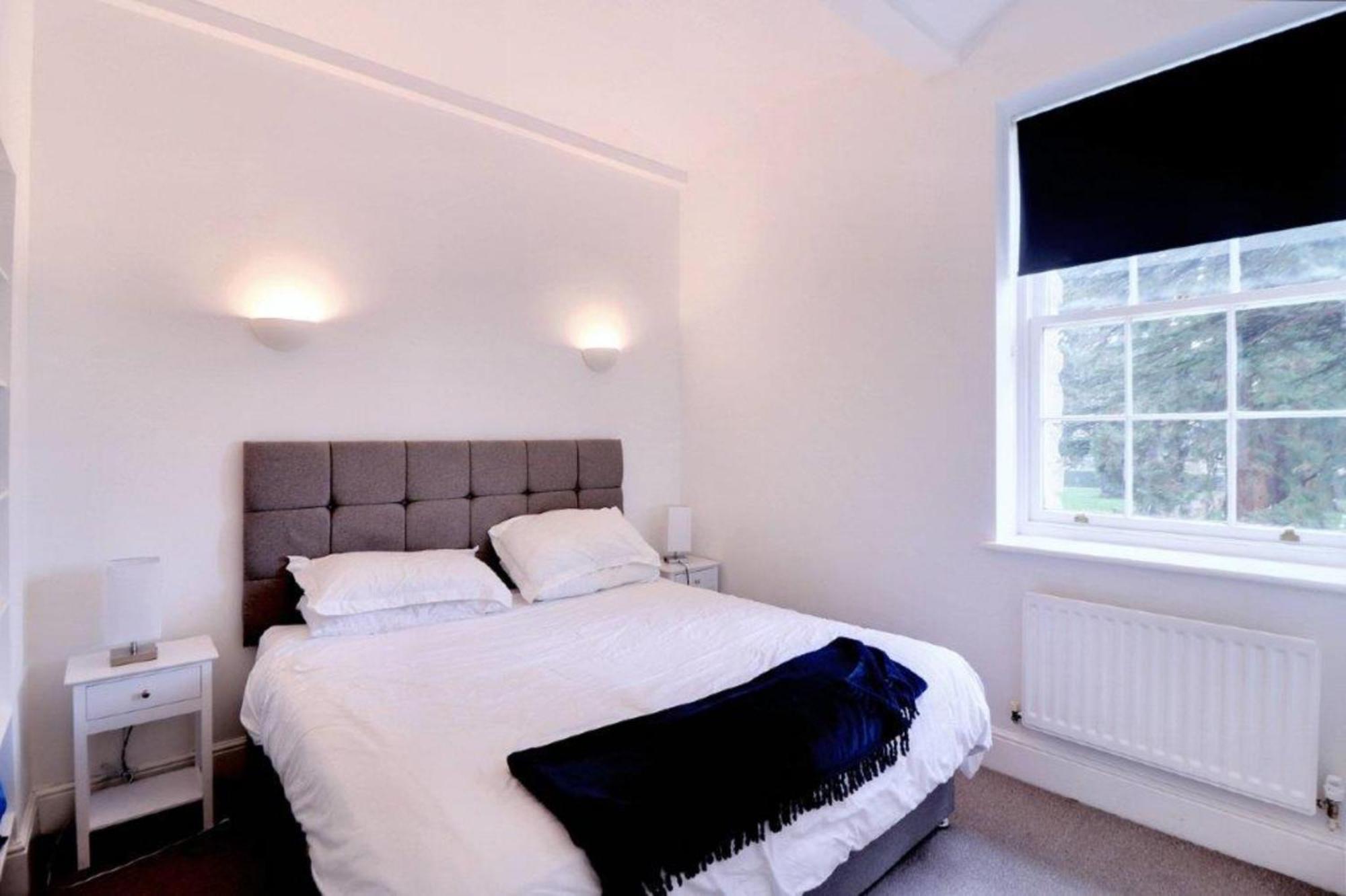 St Andrews Apartments ميدستون المظهر الخارجي الصورة