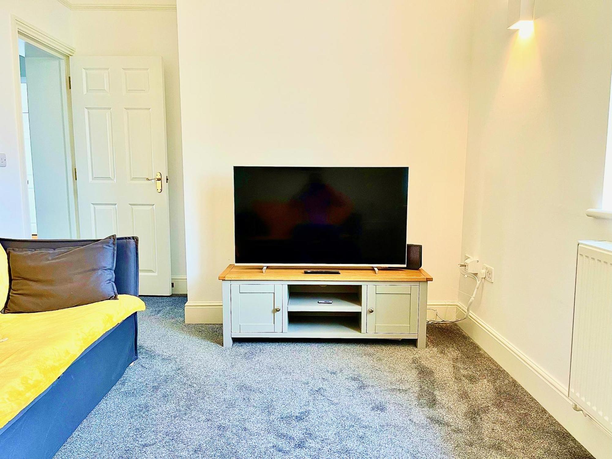 St Andrews Apartments ميدستون المظهر الخارجي الصورة
