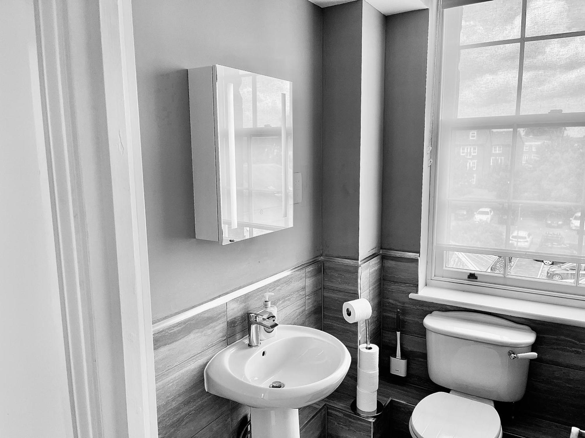 St Andrews Apartments ميدستون المظهر الخارجي الصورة