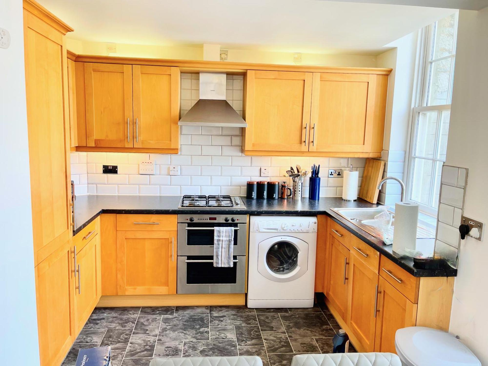 St Andrews Apartments ميدستون المظهر الخارجي الصورة