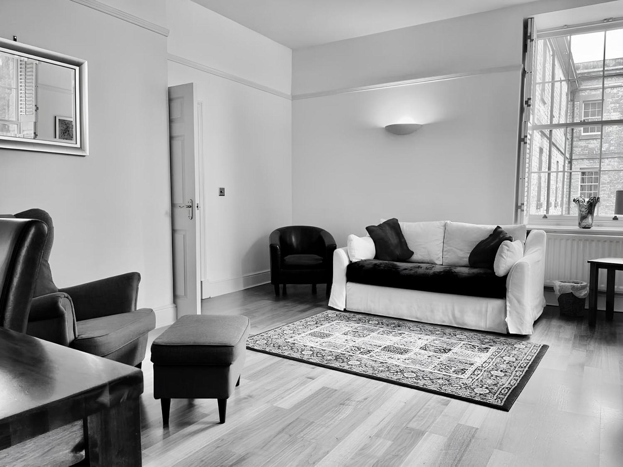 St Andrews Apartments ميدستون المظهر الخارجي الصورة