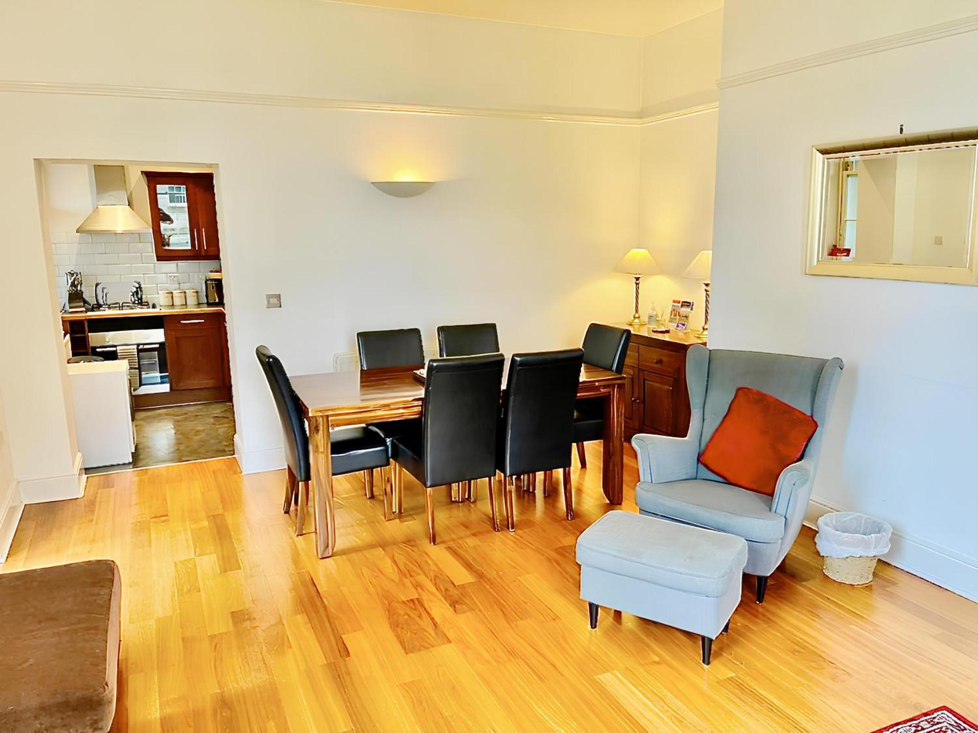 St Andrews Apartments ميدستون المظهر الخارجي الصورة